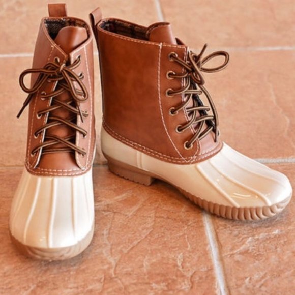 Shoes - Duck Boots Lace Up Beige Nude Brown Rainboots
